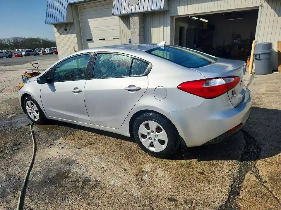 KNAFK4A61G5527439 2016 KIA FORTE-1