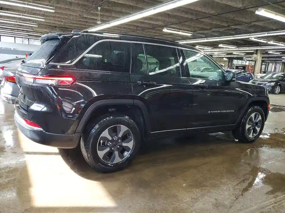 1C4RJYB61N8758538 2022 JEEP CHEROKEE-2