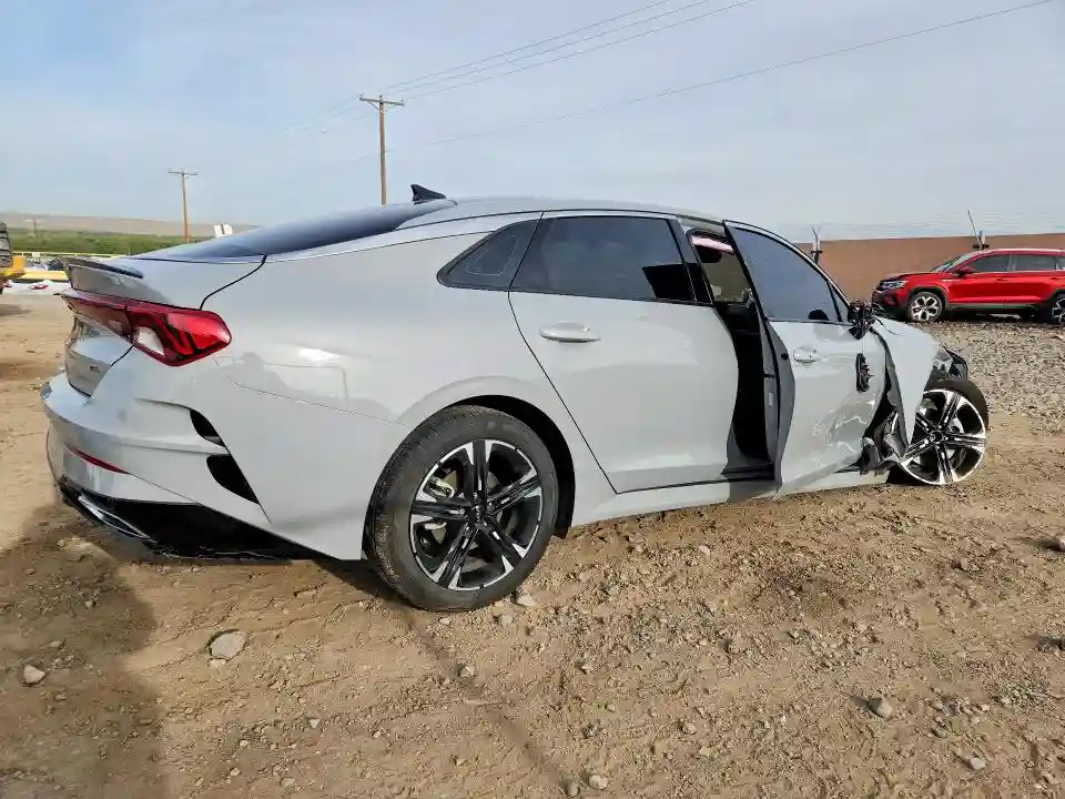 5XXG64J21PG226013 2023 KIA K5-2