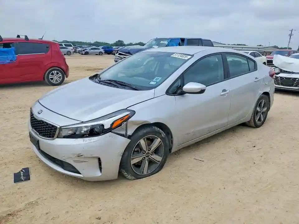 3KPFL4A79JE240919 2018 KIA FORTE-0