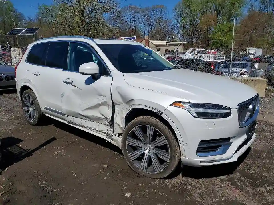 YV4A22PL6M1700483 2021 VOLVO XC90-3