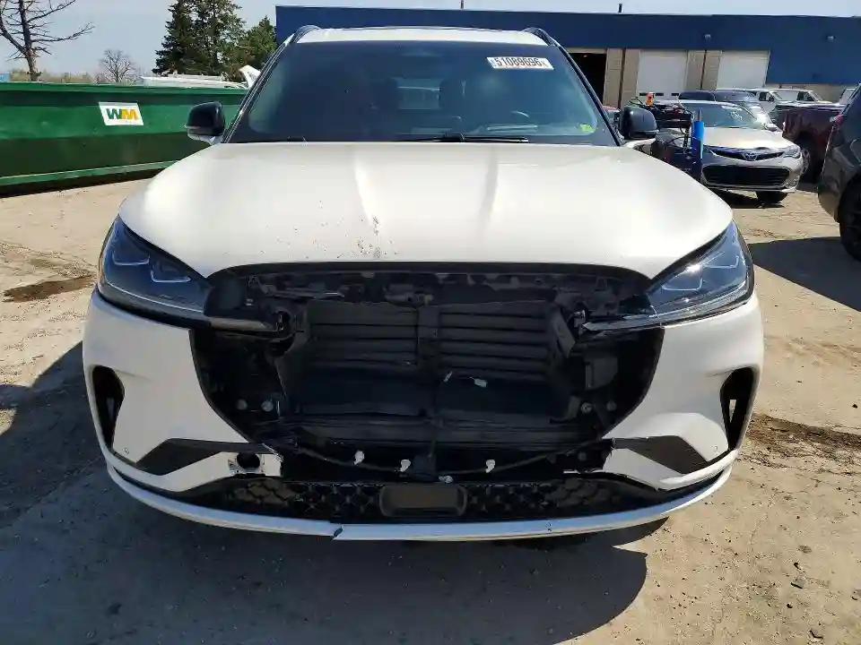 5LM5J7XC9SGL04927 2025 LINCOLN AVIATOR-4