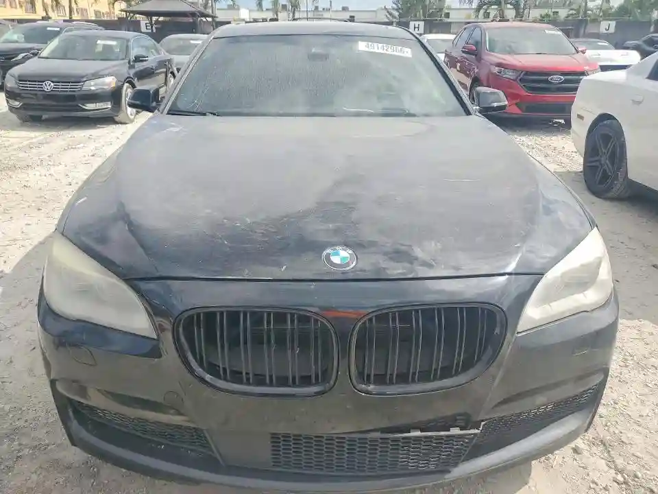 WBAYE8C51DD132853 2013 BMW 7 SERIES-4