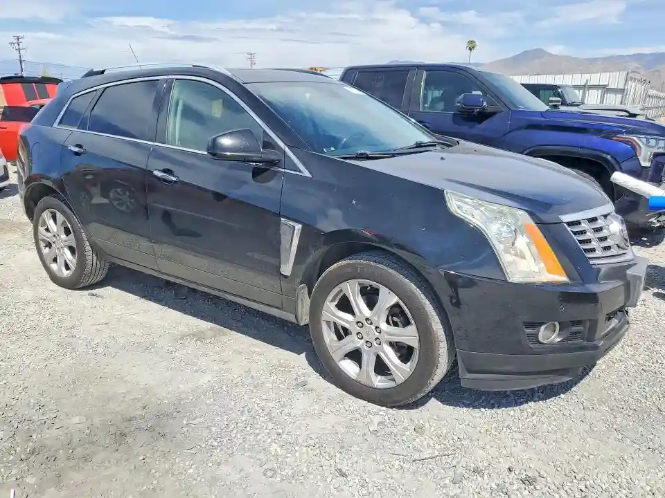 3GYFNDE37FS547235 2015 CADILLAC SRX-3