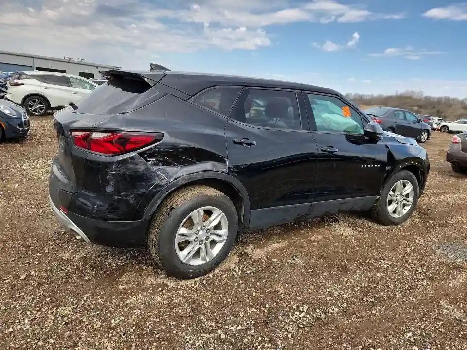 3GNKBBRA5MS535230 2021 CHEVROLET BLAZER-2