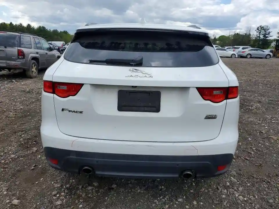 SADCJ2FX4KA356740 2019 JAGUAR F-PACE-5