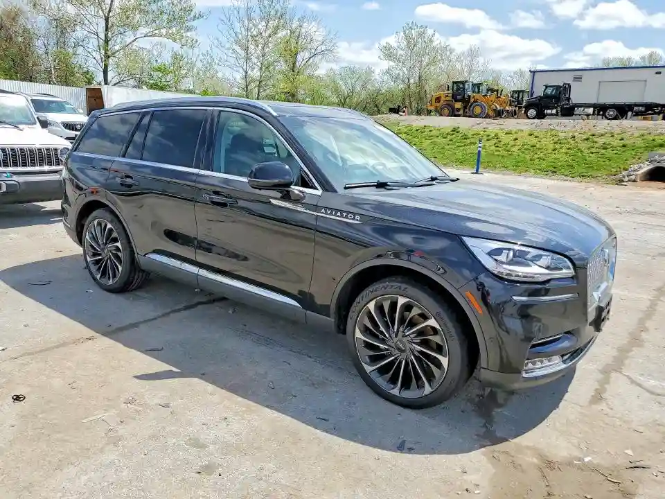 5LM5J7XC7LGL23333 2020 LINCOLN AVIATOR-3