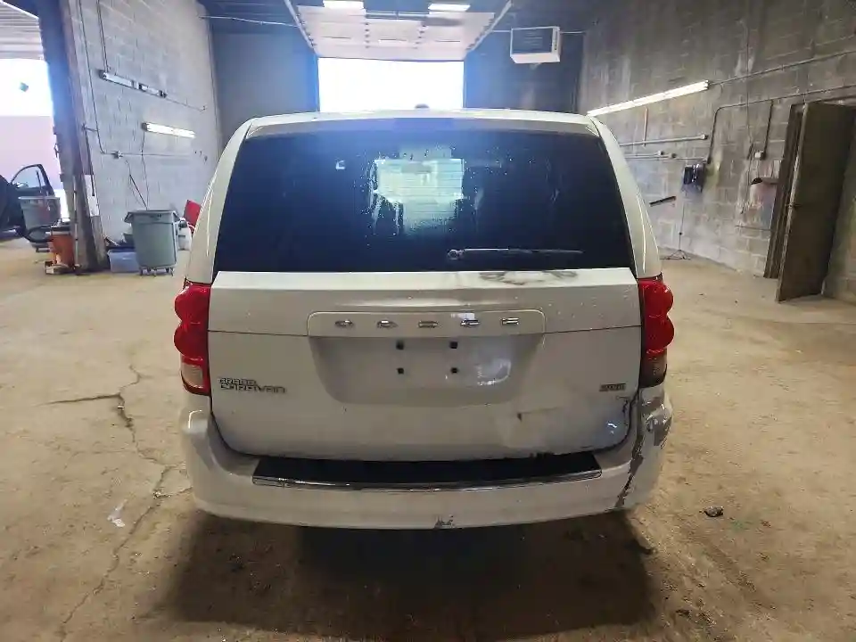 2C4RDGBG8FR658257 2015 DODGE CARAVAN-5