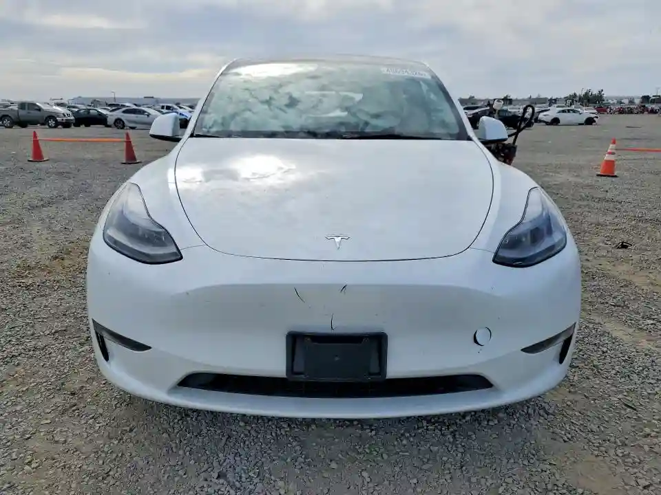 7SAYGDEE5PF850781 2023 TESLA MODEL Y-4