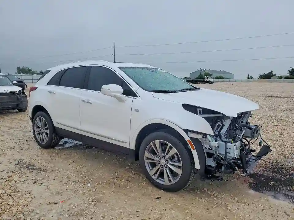 1GYKNCRS4SZ154722 2025 CADILLAC XT5-3