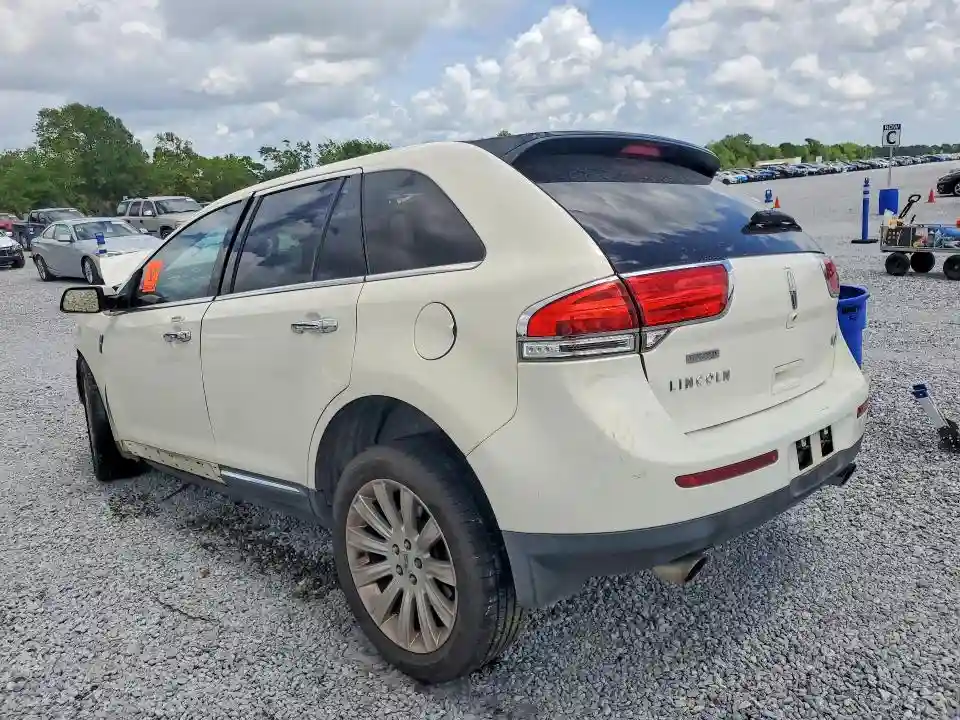 2LMDJ6JK8CBL13284 2012 LINCOLN MKX-1