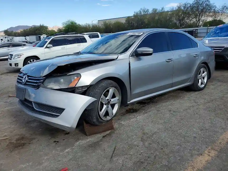 1VWBP7A3XDC009912 2013 VOLKSWAGEN PASSAT-0