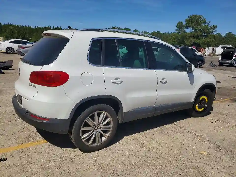 WVGAV3AX5EW553715 2014 VOLKSWAGEN TIGUAN-2