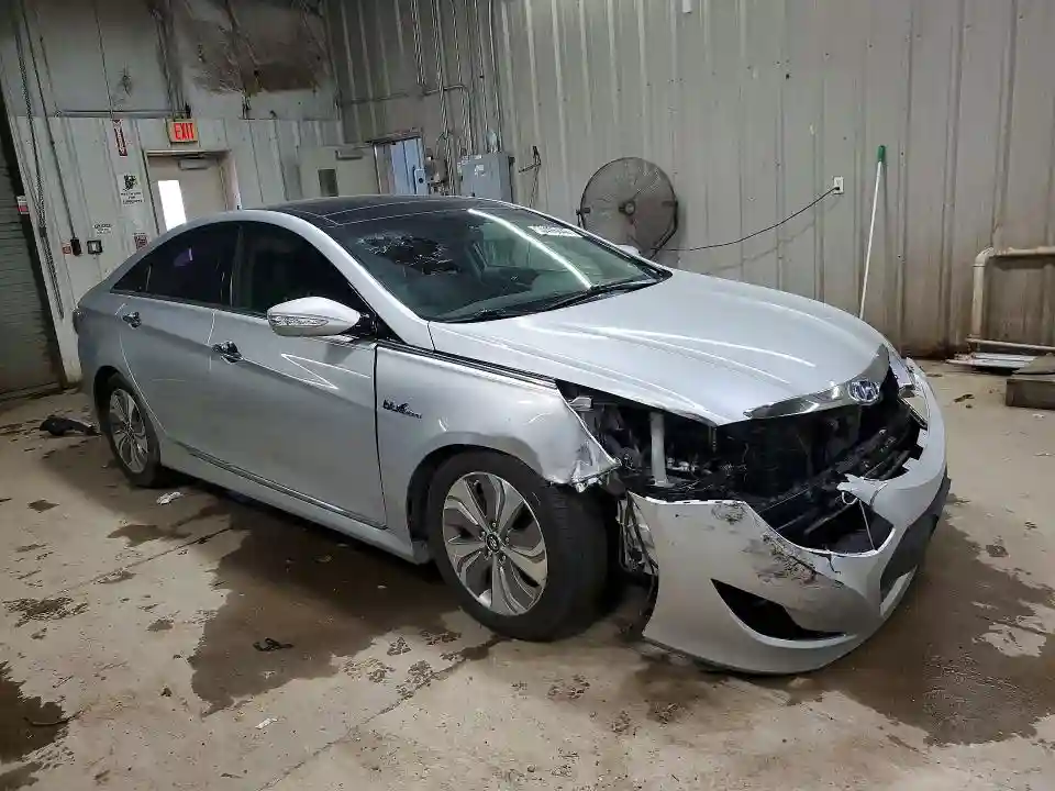 KMHEC4A47DA050718 2013 HYUNDAI SONATA-3