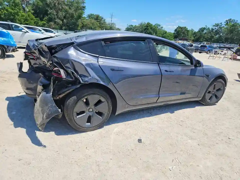 5YJ3E1EA6PF546304 2023 TESLA MODEL 3-2