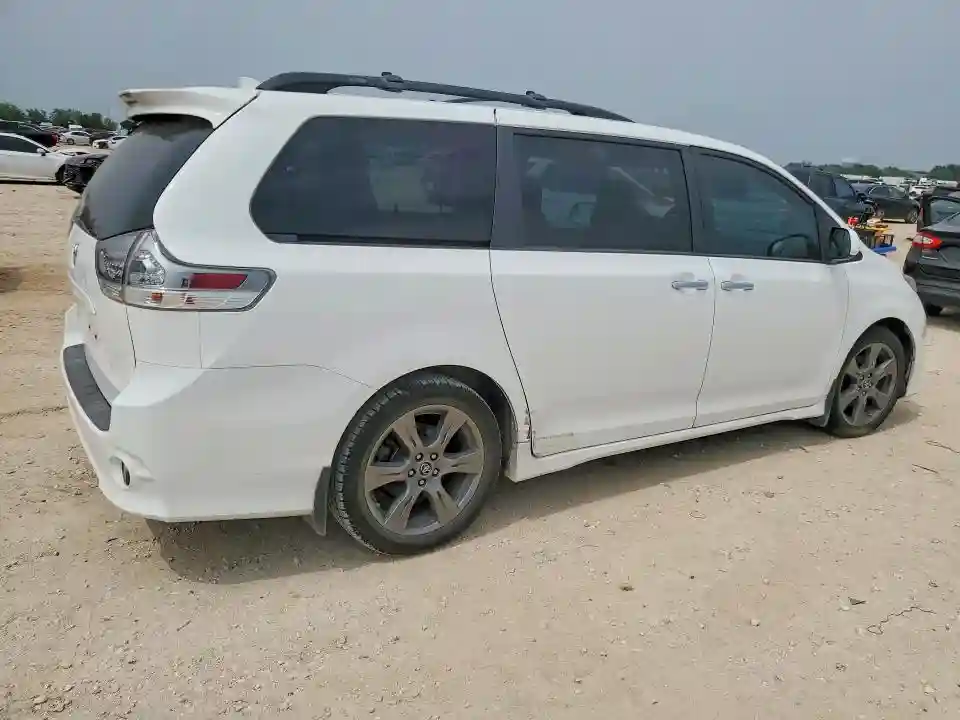 5TDXZ3DC4LS046426 2020 TOYOTA SIENNA-2