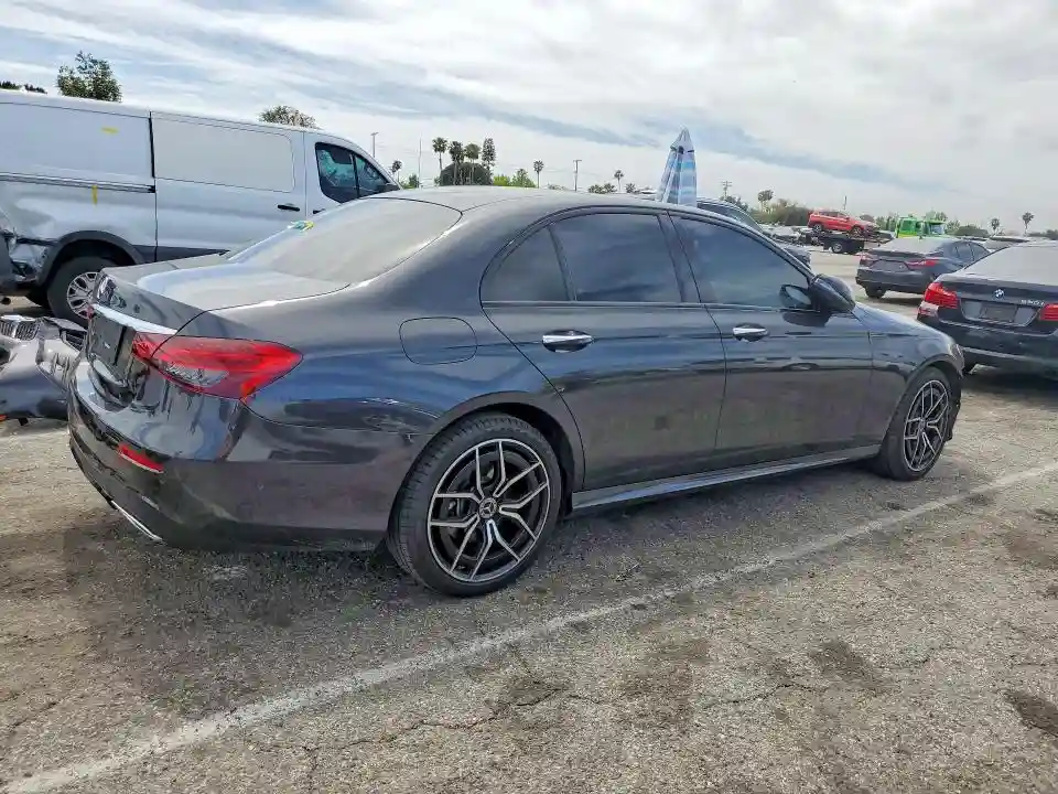 W1KZF8DB8NB070086 2022 MERCEDES-BENZ E-CLASS-2