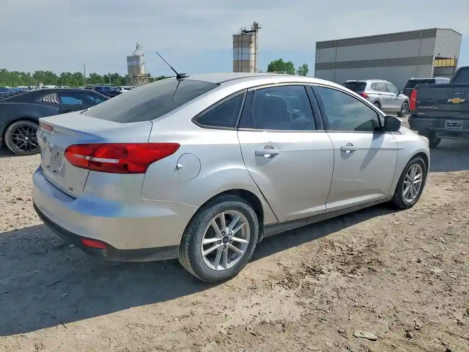 1FADP3F25JL272301 2018 FORD FOCUS-2