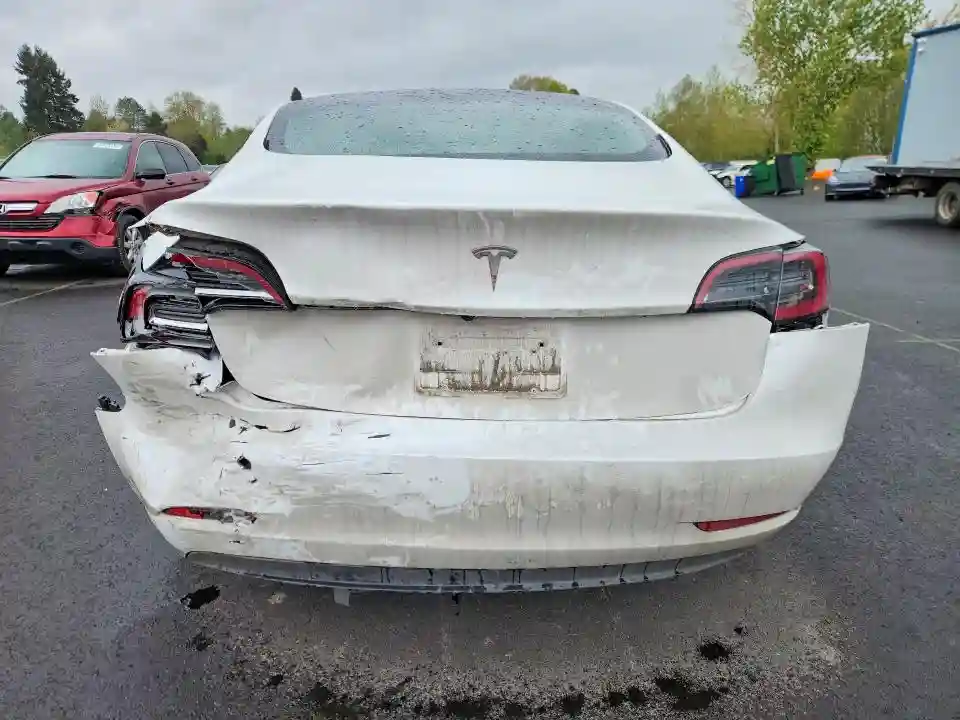 5YJ3E1EAXPF590340 2026 TESLA MODEL 3-5