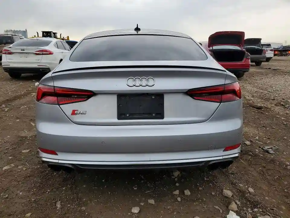 WAUC4CF5XJA072189 2018 AUDI S5/RS5-5