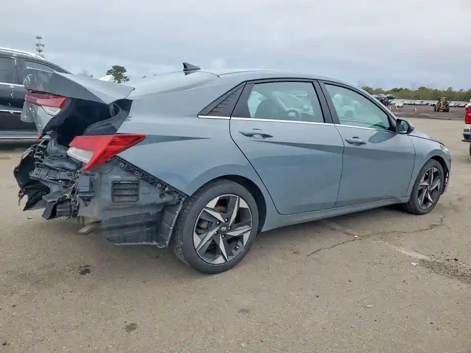 KMHLP4AG7NU366271 2022 HYUNDAI ELANTRA-2