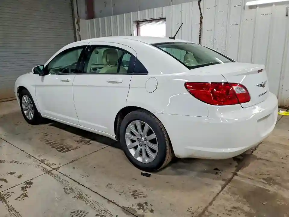 1C3CC5FB8AN227598 2010 CHRYSLER SEBRING-1