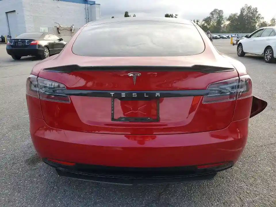 5YJSA1E24JF270390 2018 TESLA MODEL S-5