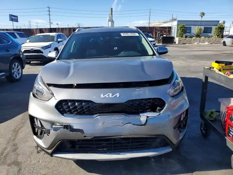 KNDCM3LD4N5546070 2022 KIA NIRO-4