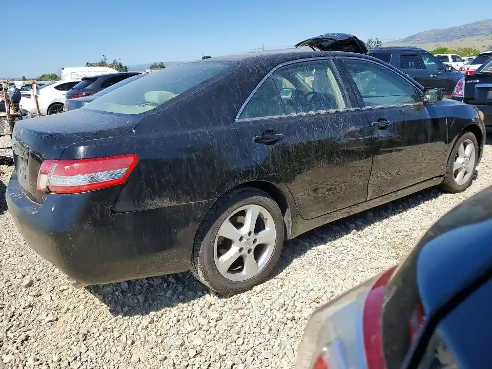 4T1BK3EK9AU111618 2010 TOYOTA CAMRY LE V-2