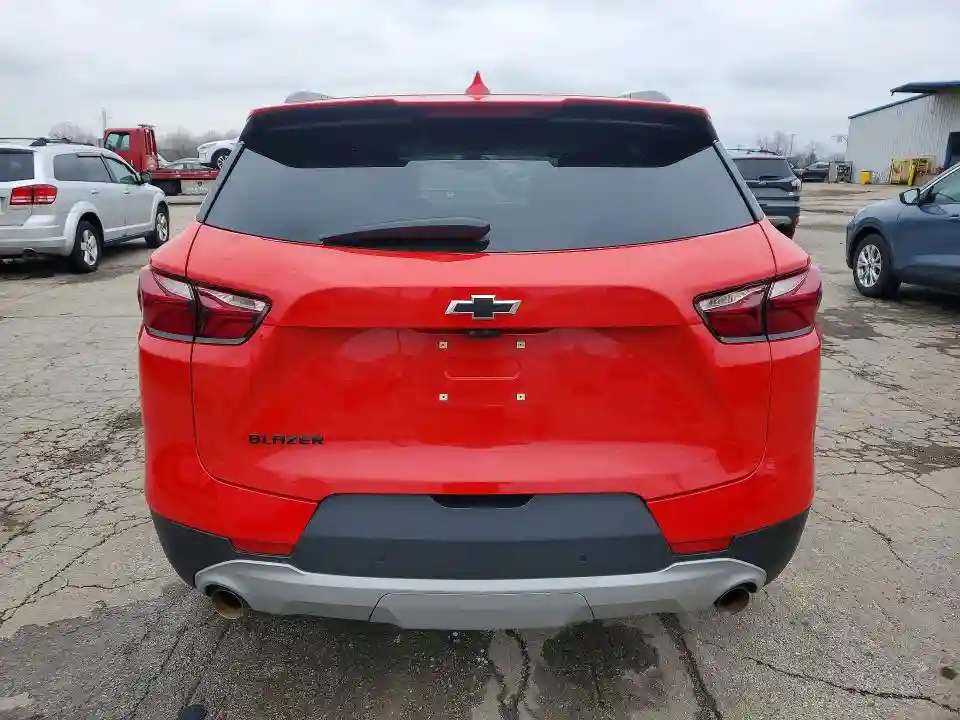 3GNKBDR47MS520590 2021 CHEVROLET BLAZER-5