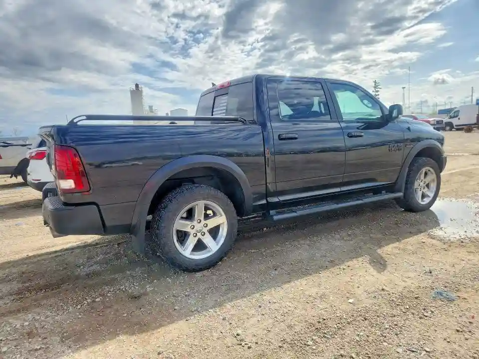 1C6RR7YT7JS204649 2018 RAM 1500-2