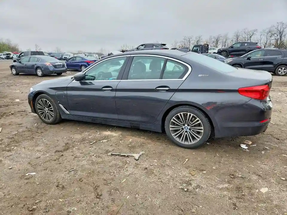 WBAJB1C58JB084065 2018 BMW 5 SERIES-1