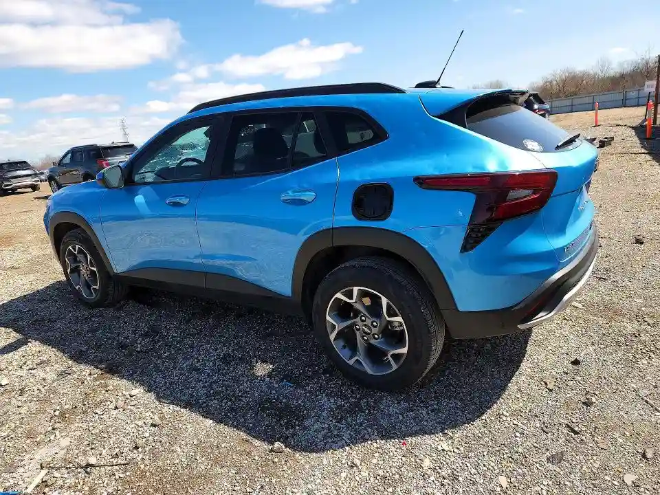 KL77LHEP5SC137654 2025 CHEVROLET TRAX-1