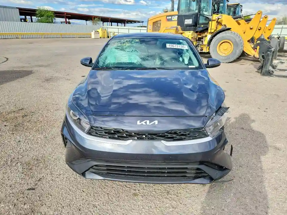 3KPF24AD3PE679678 2023 KIA FORTE LXS-4