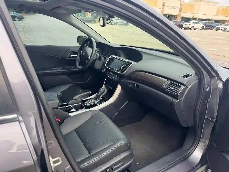 1HGCR2F84GA096457 2016 HONDA ACCORD-4
