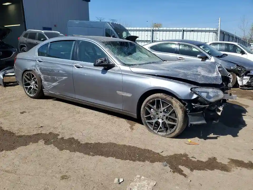 WBAYF8C53DD140398 2013 BMW 7 SERIES-3