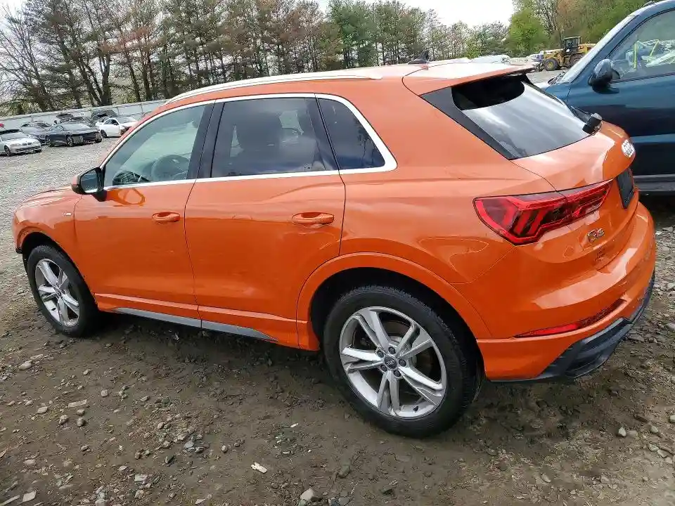 WA1EECF39K1087625 2019 AUDI Q3-1