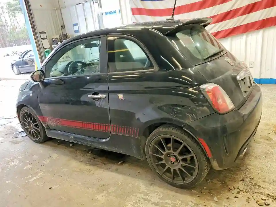 3C3CFFFH7FT501740 2015 FIAT 500-1