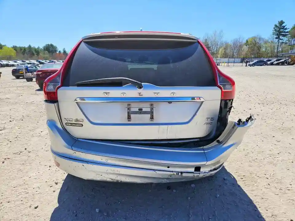 YV4612RK7G2844586 2016 VOLVO XC60-5