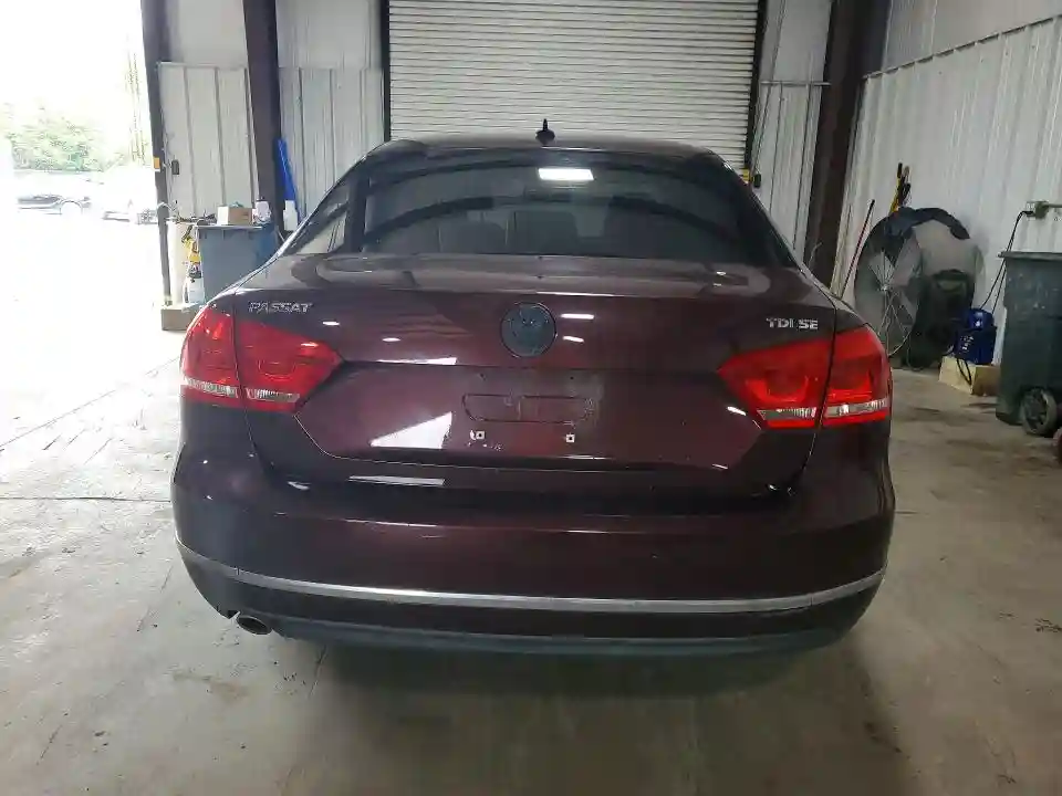1VWBN7A37CC108191 2012 VOLKSWAGEN PASSAT-5