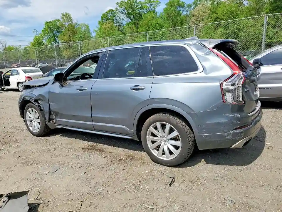 YV4A22PK0J1328187 2018 VOLVO XC90-1