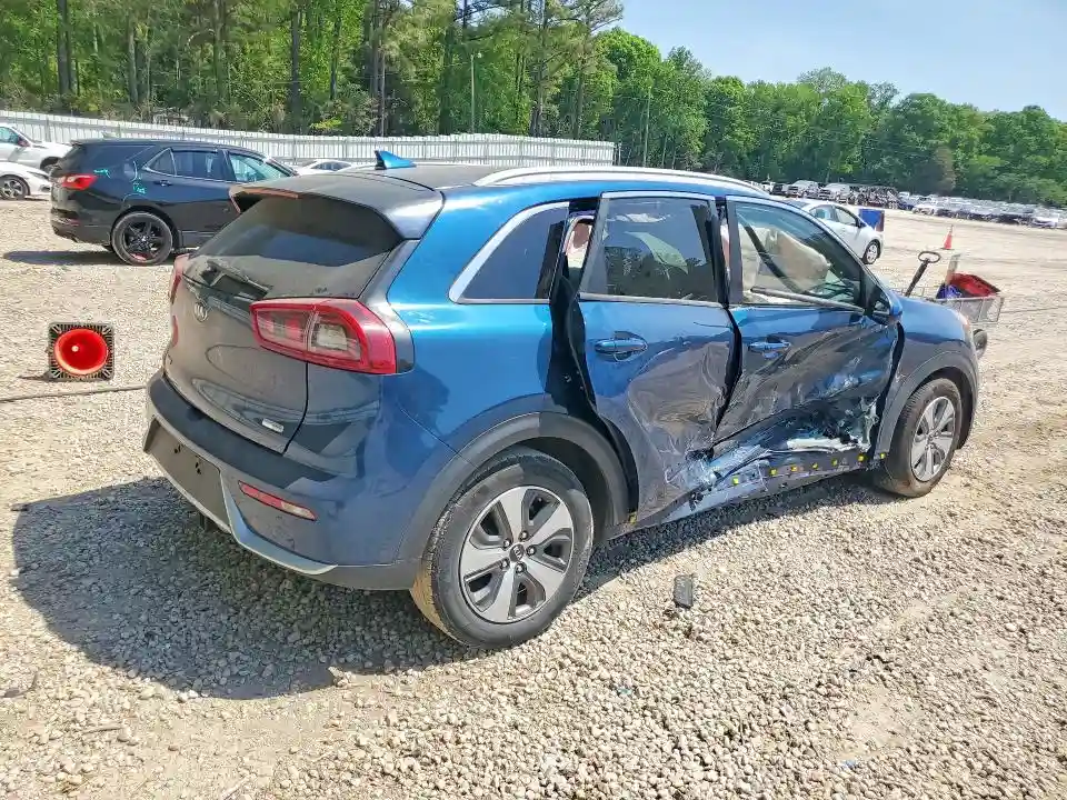 KNDCB3LC1K5243630 2019 KIA NIRO-2