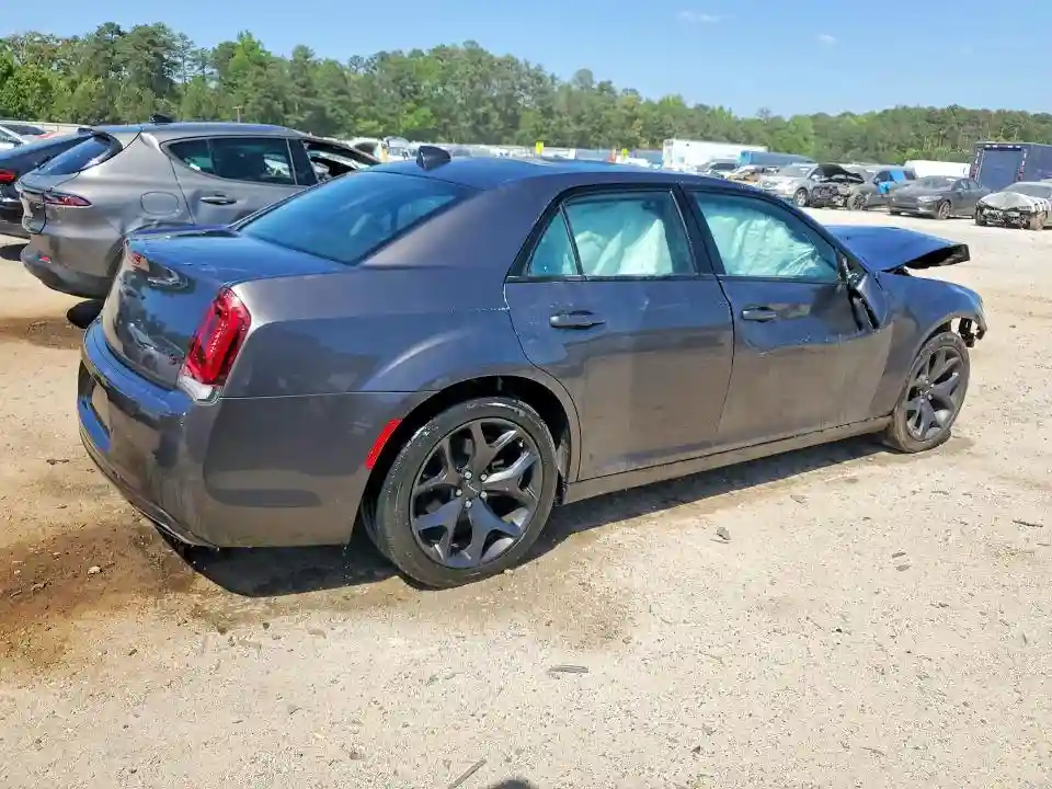 2C3CCABG2PH633310 2023 CHRYSLER 300-2