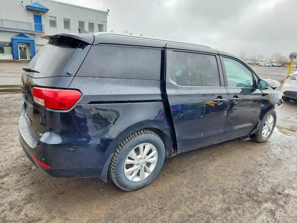 KNDMB5C15H6310974 2017 KIA SEDONA-2