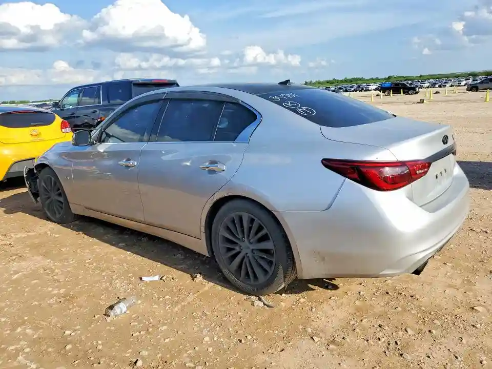 JN1EV7AP3JM351901 2018 INFINITI Q50-1