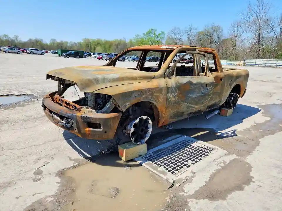 3C6TR5EJ4JG297649 2018 RAM 2500-0