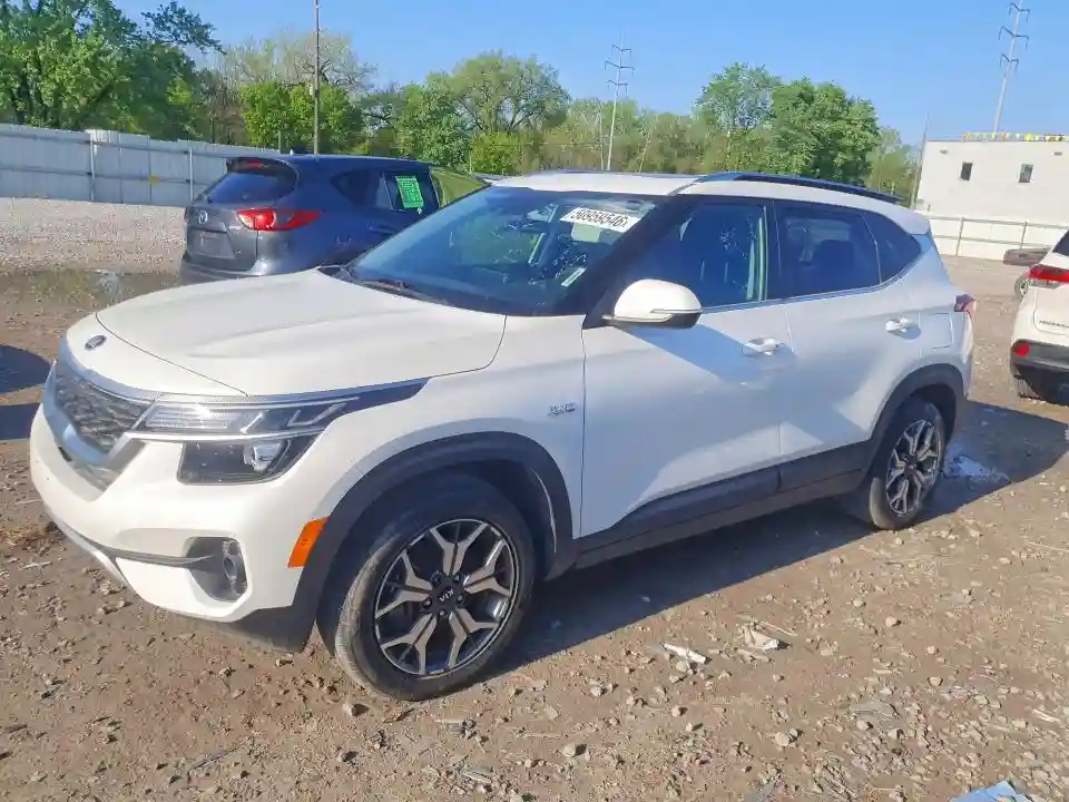 KNDERCAA8M7141433 2021 KIA SELTOS-0