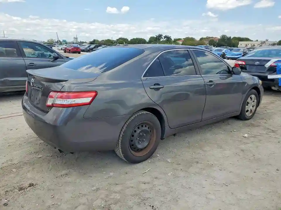 4T4BF3EK3AR004705 2010 TOYOTA CAMRY-2