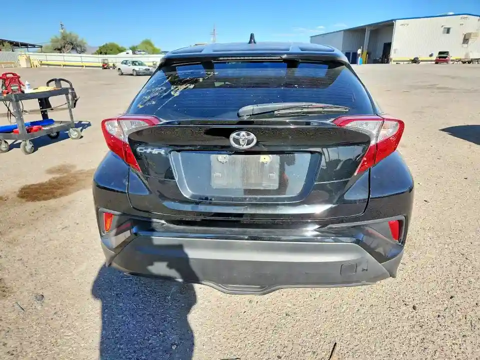 JTNKHMBX1M1112448 2021 TOYOTA C-HR-5