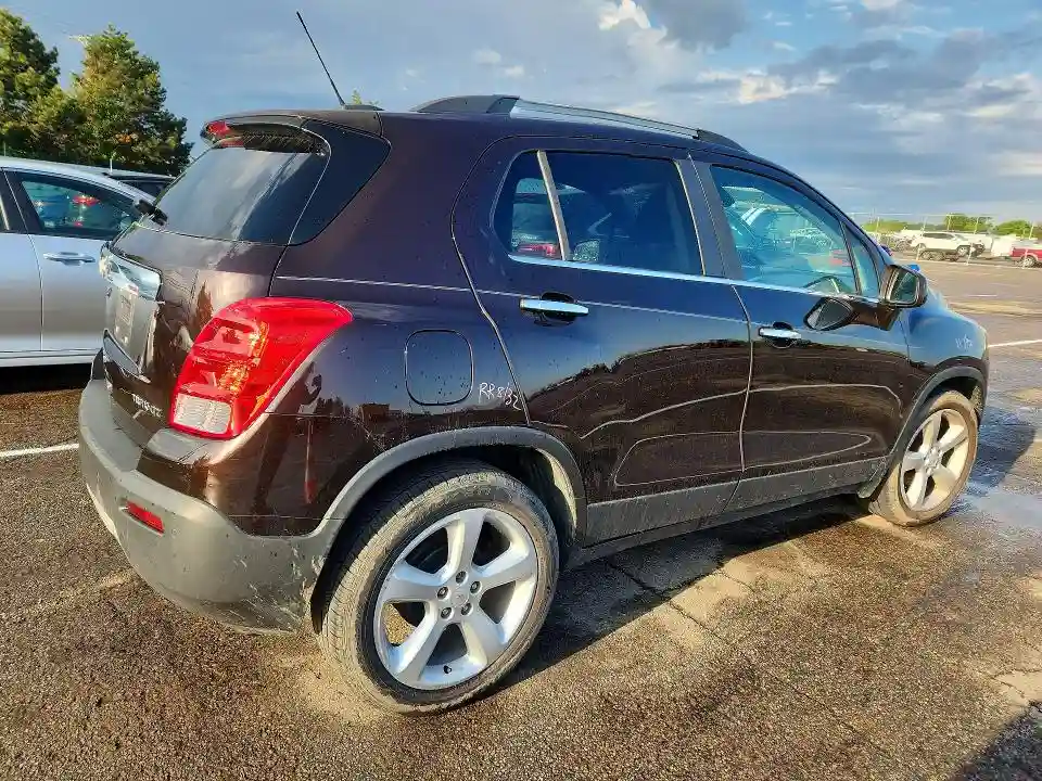 KL7CJNSB5FB113765 2015 CHEVROLET TRAX-2